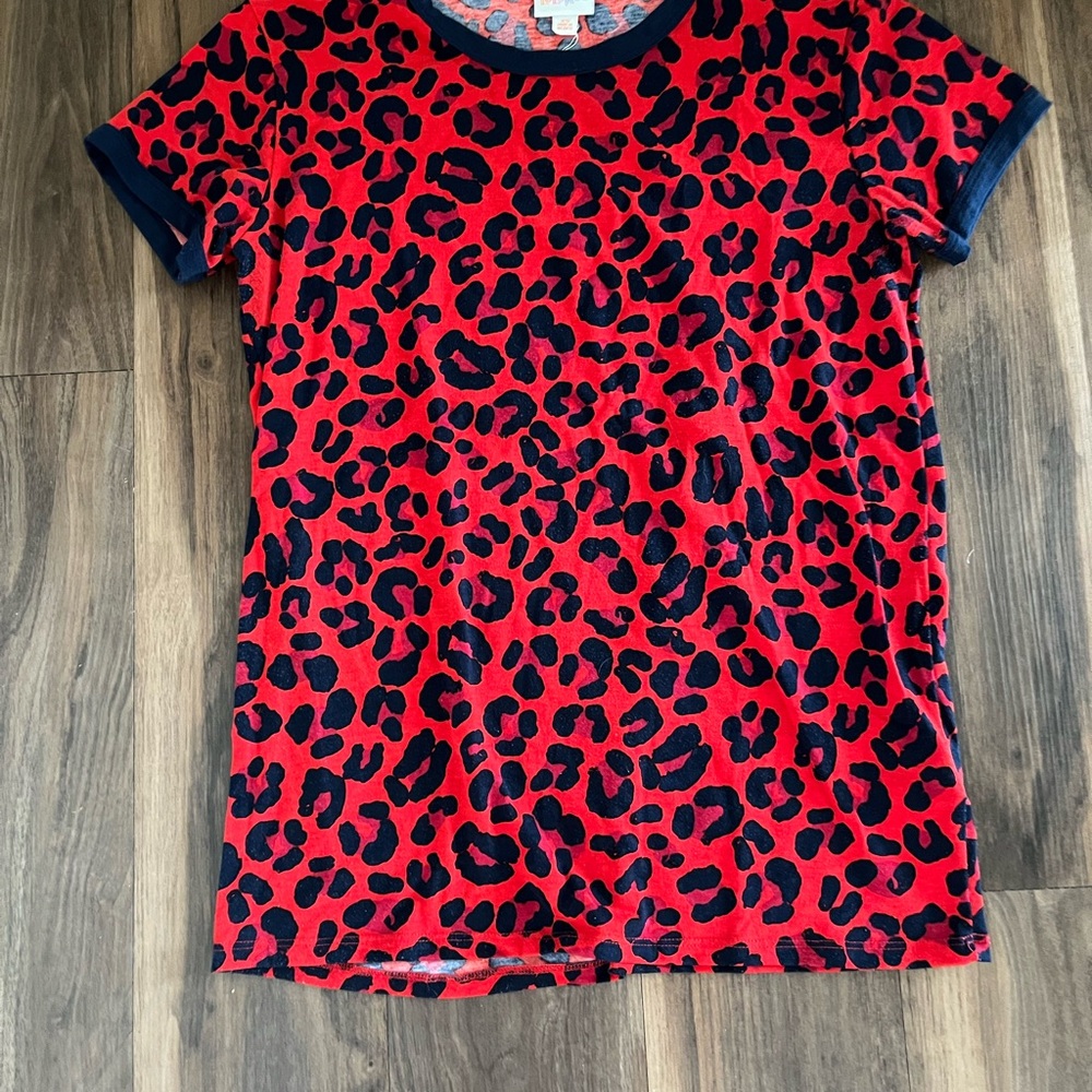 Red Leopard Print Short Sleeve Tee with Black Trim